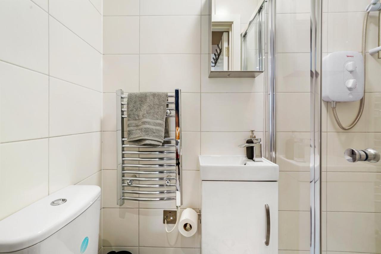 Boutique Heathrow Studio'S - Parking - Garden Apartment Harmondsworth ภายนอก รูปภาพ